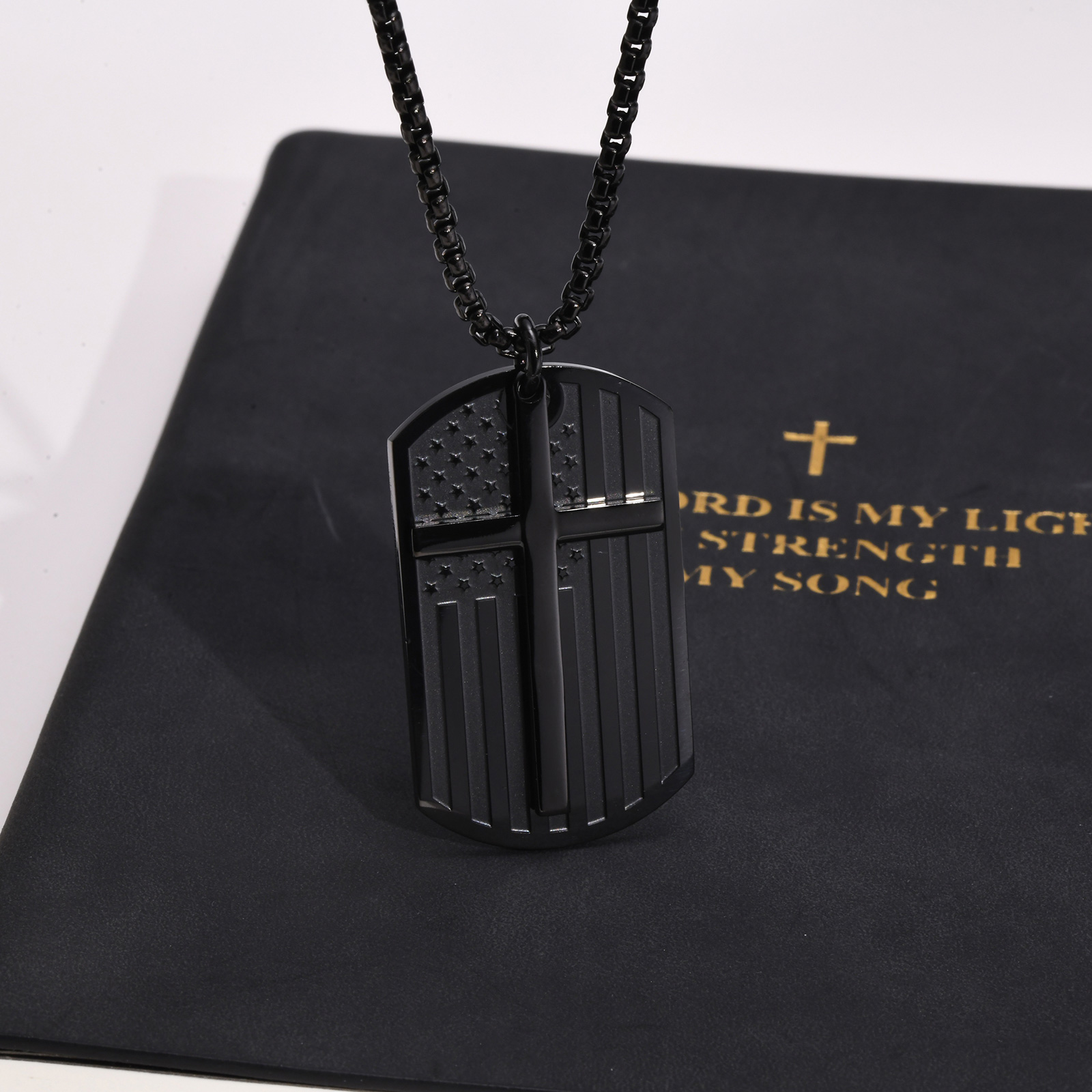 Collares de cruz negra para ho - Mens Dog Tag Necklace reseña y precio