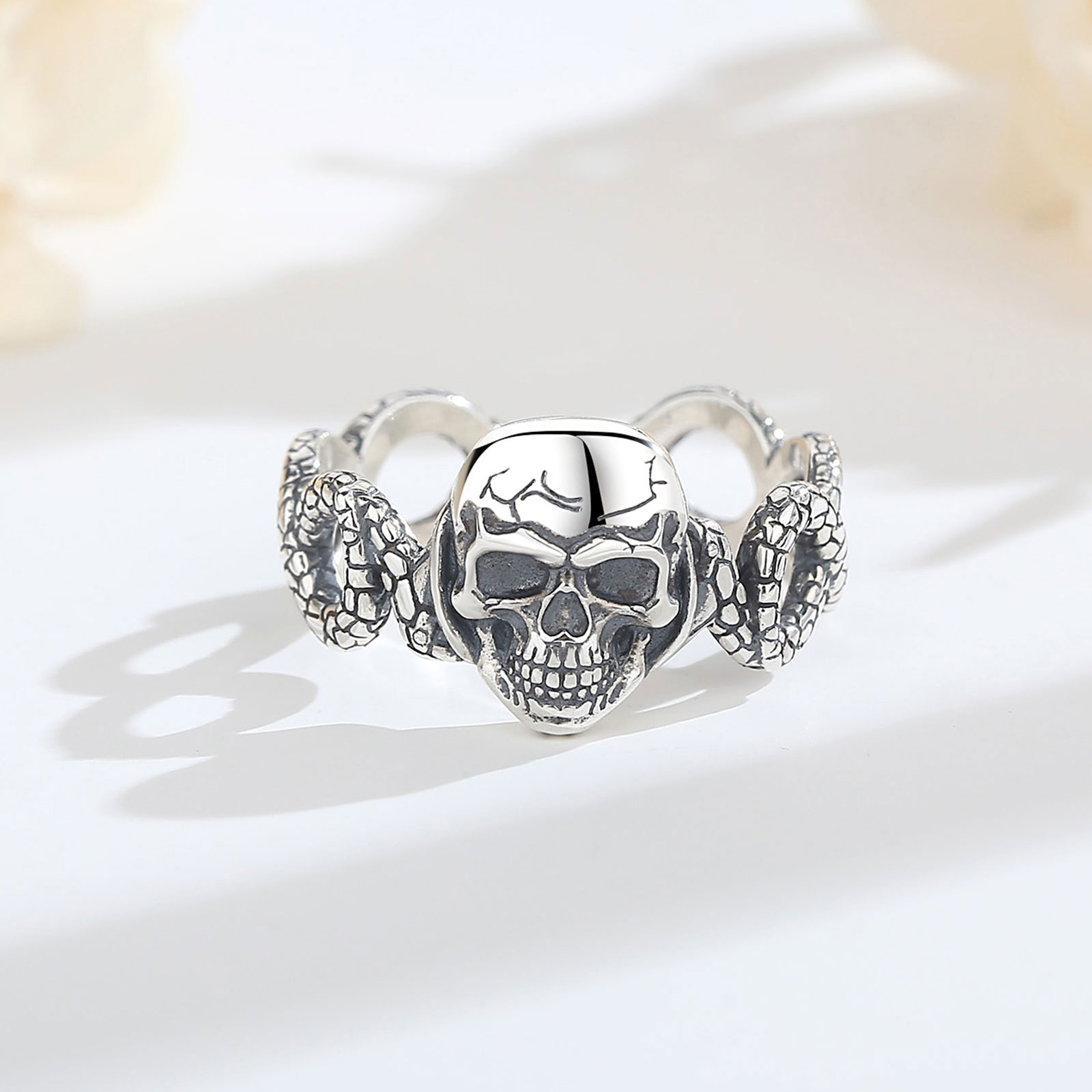 AEONSLOVE Anillo Ajustable de  - Gothic Skull Ring reseña y precio